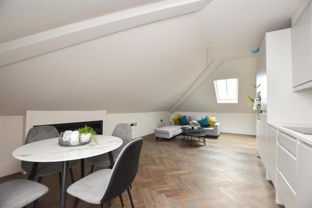Vive Sea View Getaway Appartement Hastings Buitenkant foto