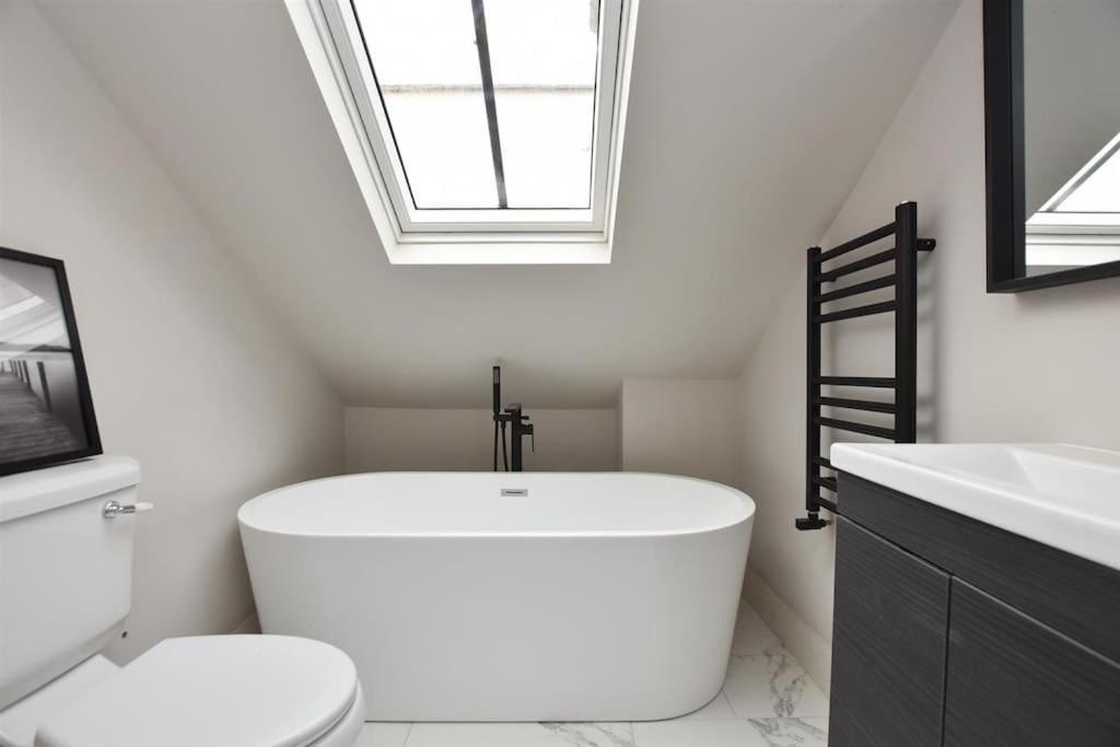 Vive Sea View Getaway Appartement Hastings Buitenkant foto