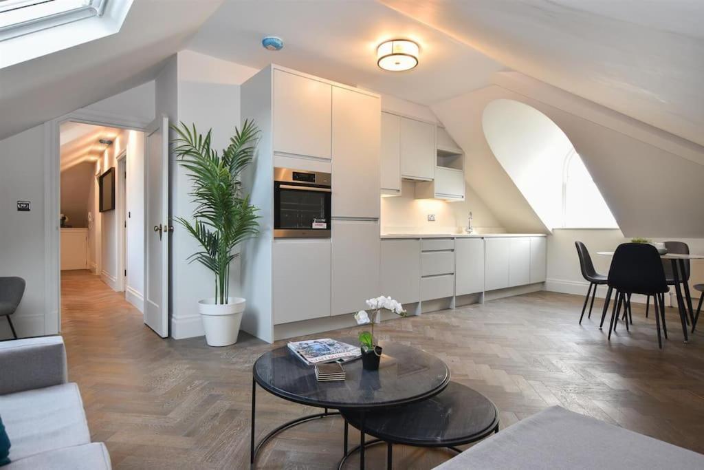 Vive Sea View Getaway Appartement Hastings Buitenkant foto